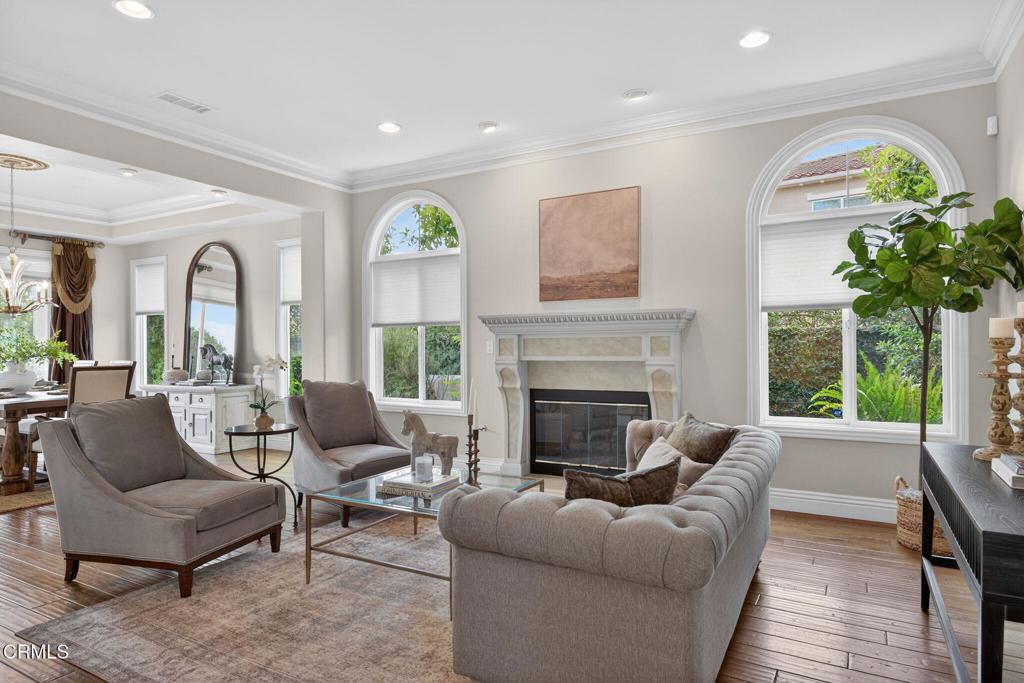 Camarillo, California, 93012, United States, 5 Bedrooms Bedrooms, ,6 BathroomsBathrooms,Residential,Active,2006970