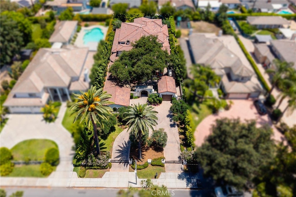 Arcadia, California, 91006, United States, 5 Bedrooms Bedrooms, ,6 BathroomsBathrooms,Residential,Active,1859344