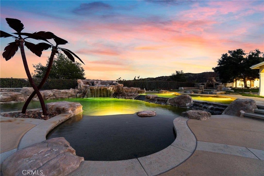 Castaic, California, 91384, United States, 6 Bedrooms Bedrooms, ,6 BathroomsBathrooms,Residential,Active,2009152