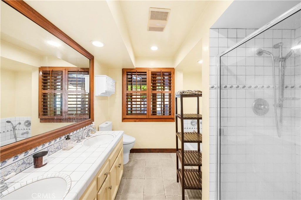 Palos Verdes Estates, California, 90274, United States, 4 Bedrooms Bedrooms, ,3 BathroomsBathrooms,Residential,Active,1922529