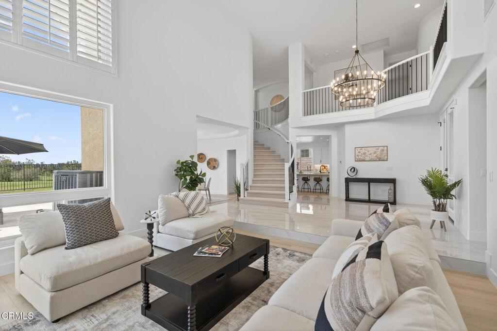 Camarillo, California, 93010, United States, 5 Bedrooms Bedrooms, ,5 BathroomsBathrooms,Residential,Active,1914809