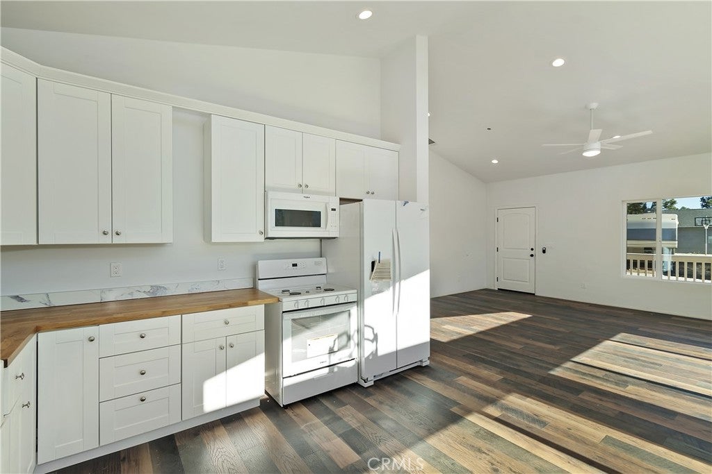 Big Bear City, California, 92314, United States, 7 Bedrooms Bedrooms, ,6 BathroomsBathrooms,Residential,Active,1998760