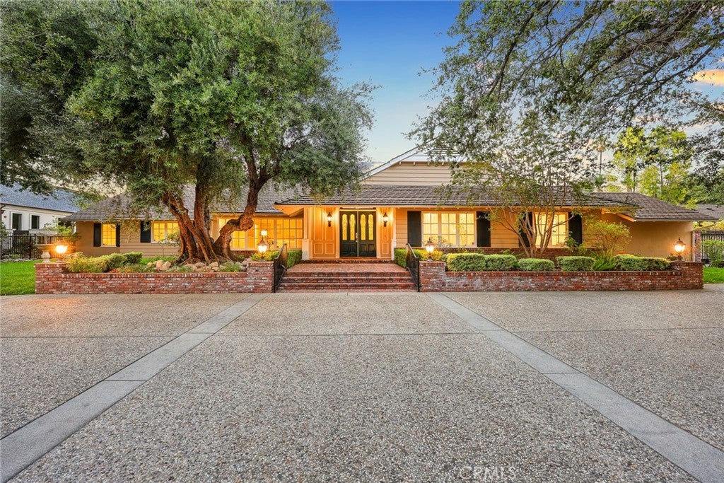 Arcadia, California, 91006, United States, 5 Bedrooms Bedrooms, ,6 BathroomsBathrooms,Residential,Active,1907985