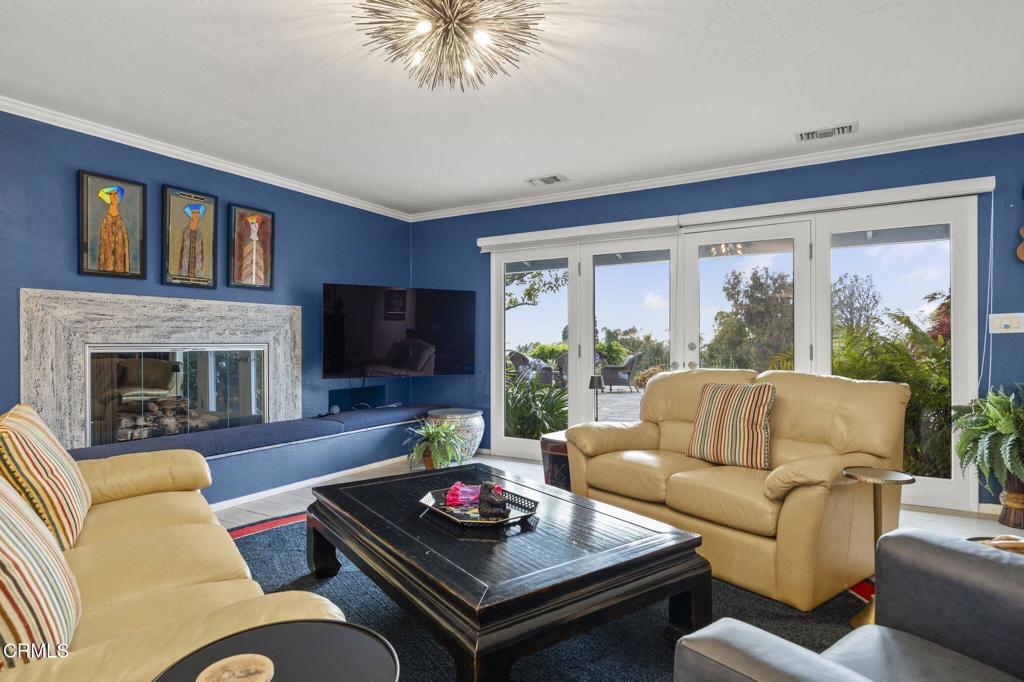 Camarillo, California, 93010, United States, 4 Bedrooms Bedrooms, ,4 BathroomsBathrooms,Residential,Active,1853313