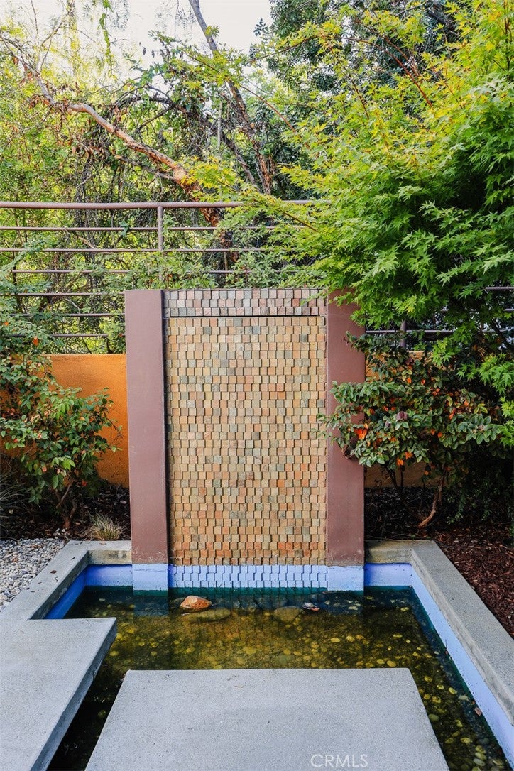 South Pasadena, California, 91030, United States, 4 Bedrooms Bedrooms, ,5 BathroomsBathrooms,Residential,Active,1968417