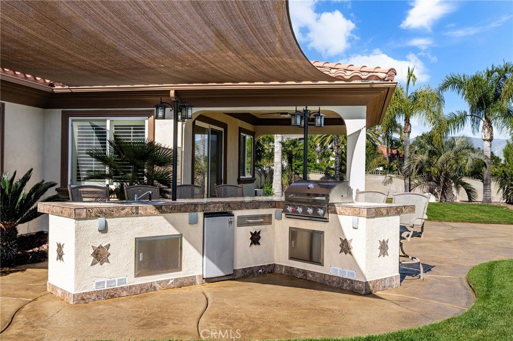 Corona, California, 92881, United States, 4 Bedrooms Bedrooms, ,5 BathroomsBathrooms,Residential,Active,1810439