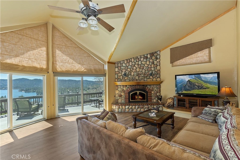 Lake Arrowhead, California, 92352, United States, ,5 BathroomsBathrooms,Residential,Active,1781875