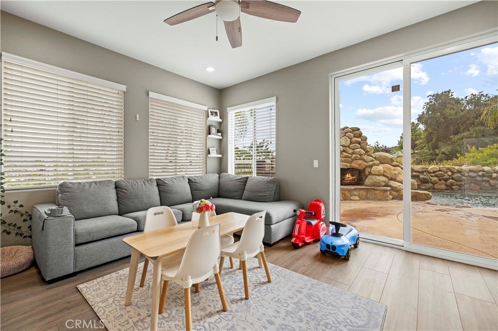 Castaic, California, 91384, United States, ,5 BathroomsBathrooms,Residential,Active,1798186