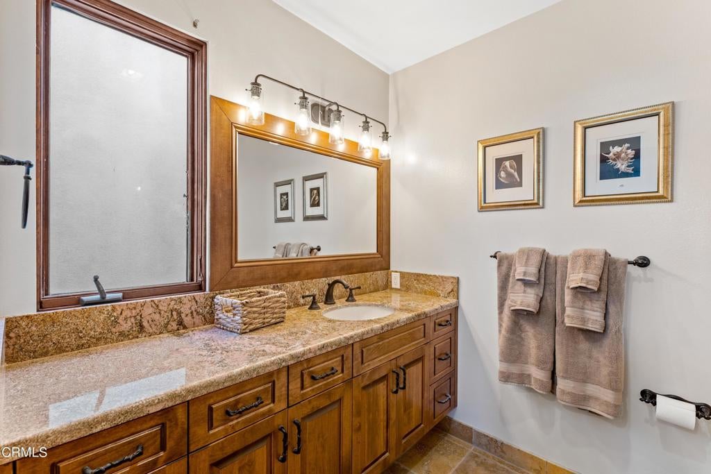 Oxnard, California, 93035, United States, 5 Bedrooms Bedrooms, ,5 BathroomsBathrooms,Residential,Active,1968422