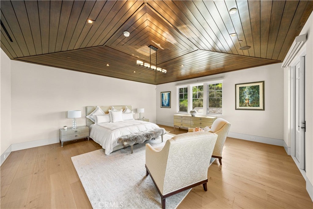 22588 Pacific Ln – image 16
