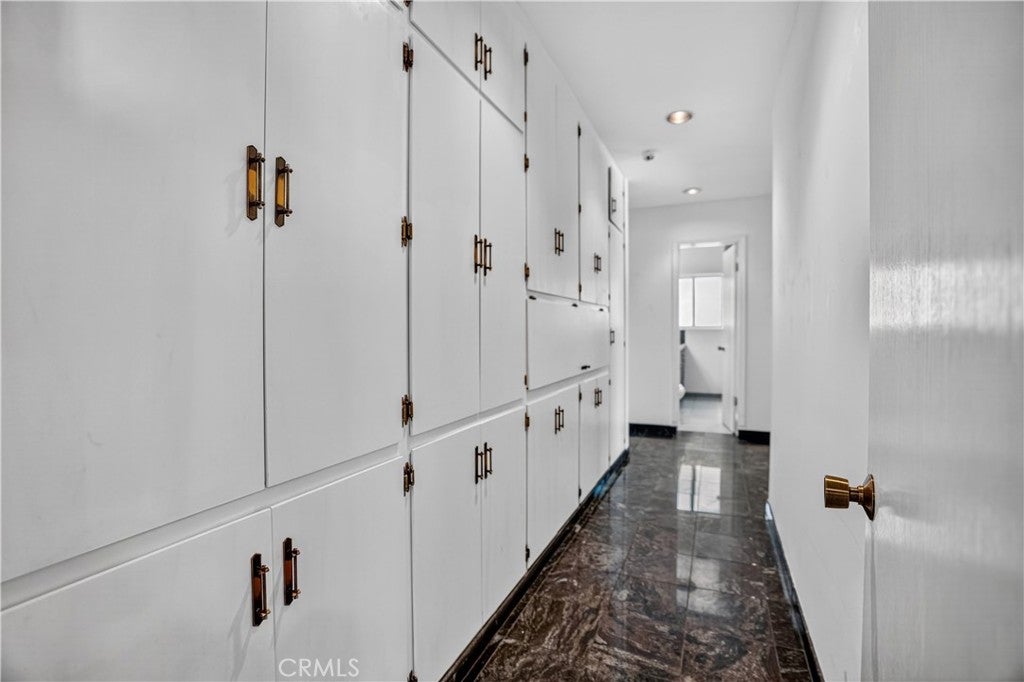 Granada Hills, California, 91344, United States, 5 Bedrooms Bedrooms, ,4 BathroomsBathrooms,Residential,Active,1929698