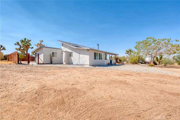 3424 INDIO AVE, YUCCA VALLEY, CA 92284, photo 4 of 35