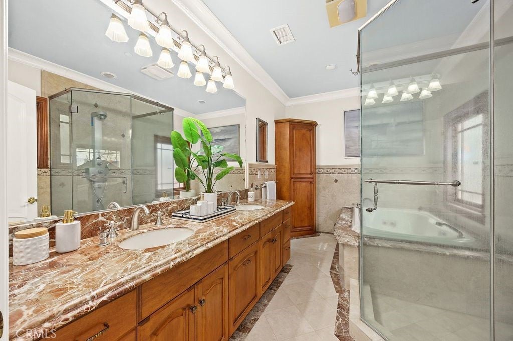 Arcadia, California, 91006, United States, 4 Bedrooms Bedrooms, ,4 BathroomsBathrooms,Residential,Active,2009162