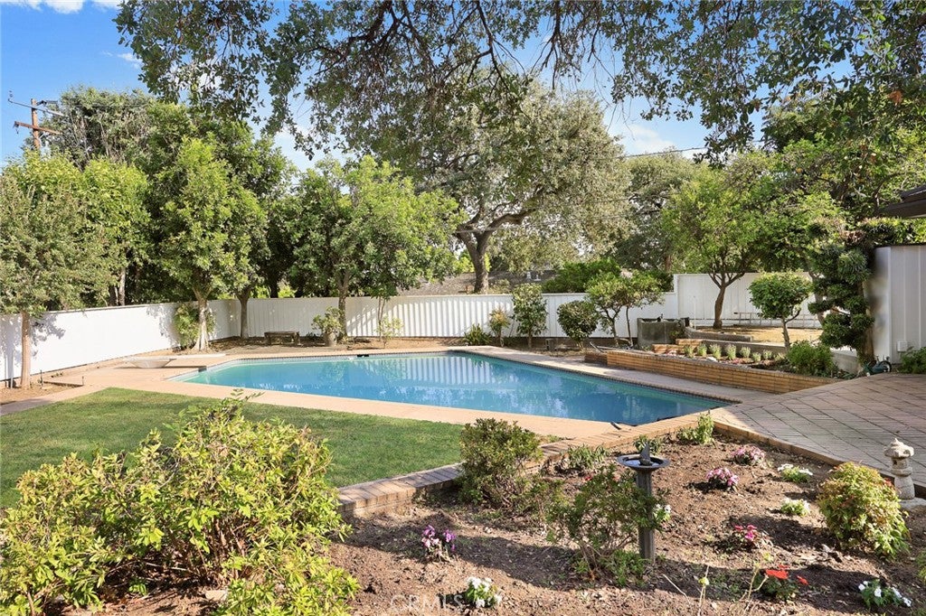 Arcadia, California, 91006, United States, 4 Bedrooms Bedrooms, ,3 BathroomsBathrooms,Residential,Active,1914781