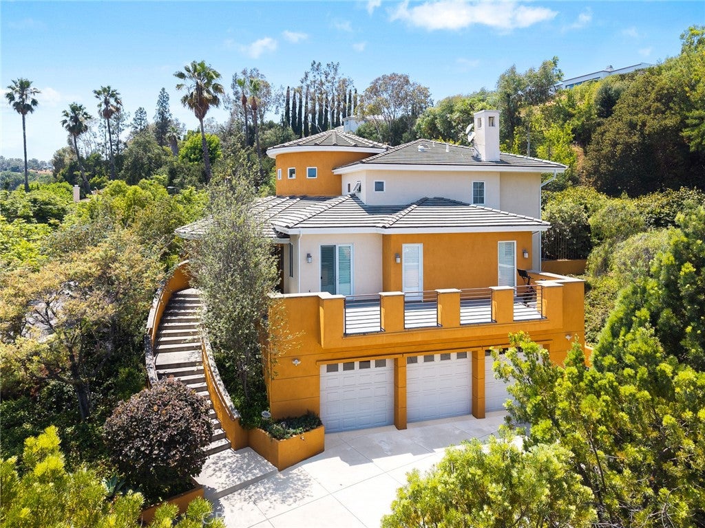 South Pasadena, California, 91030, United States, 4 Bedrooms Bedrooms, ,5 BathroomsBathrooms,Residential,Active,1968417