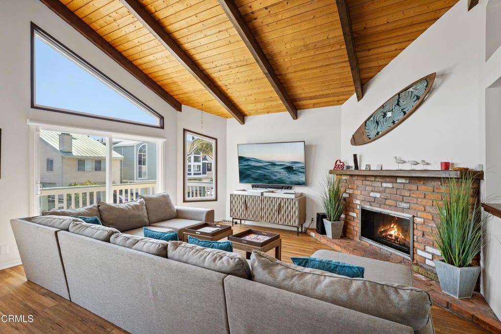 Oxnard, California, 93035, United States, 4 Bedrooms Bedrooms, ,2 BathroomsBathrooms,Residential,Active,2007278