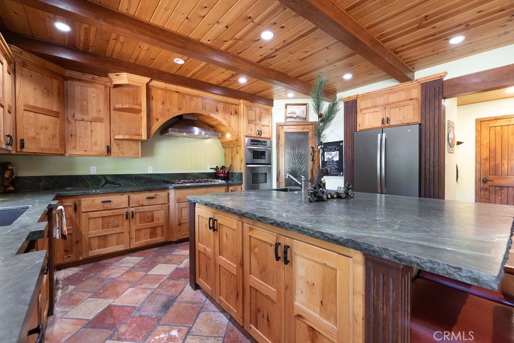 Big Bear Lake, California, 92315, United States, 4 Bedrooms Bedrooms, ,4 BathroomsBathrooms,Residential,Active,1877781