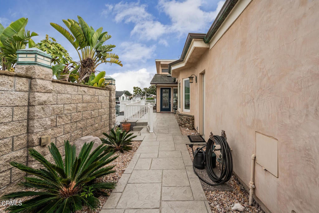 Oxnard, California, 93035, United States, 2 Bedrooms Bedrooms, ,2 BathroomsBathrooms,Residential,Active,1990634