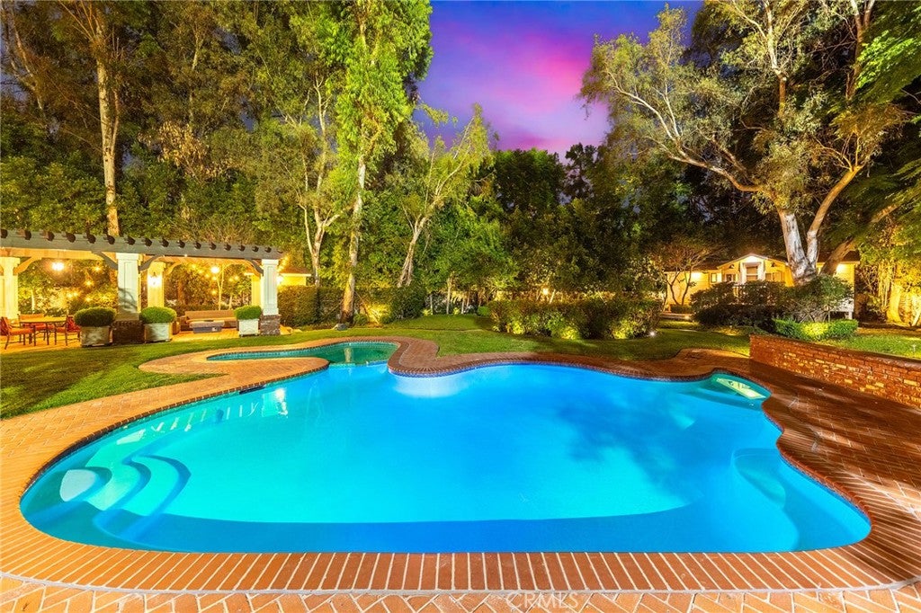 Chino Hills, California, 91709, United States, 4 Bedrooms Bedrooms, ,4 BathroomsBathrooms,Residential,Active,2002326