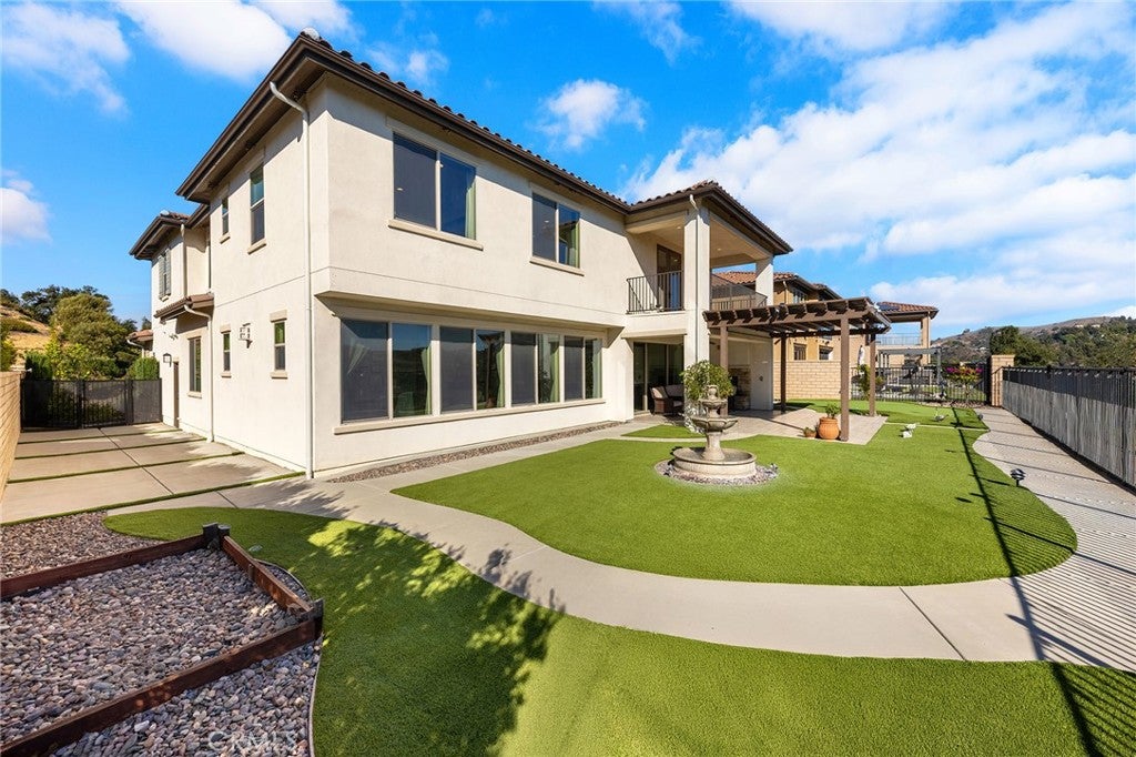 Chino Hills, California, 91709, United States, 5 Bedrooms Bedrooms, ,6 BathroomsBathrooms,Residential,Active,1986885