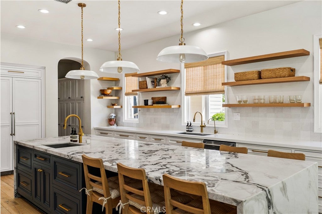 Canyon Country, California, 91387, United States, 4 Bedrooms Bedrooms, ,5 BathroomsBathrooms,Residential,Active,1829894