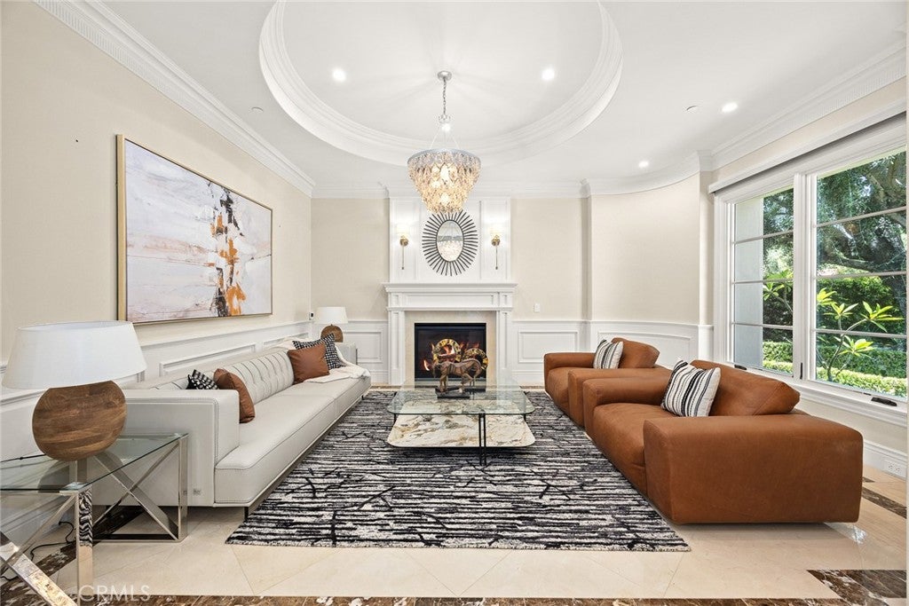 Arcadia, California, 91007, United States, 6 Bedrooms Bedrooms, ,7 BathroomsBathrooms,Residential,Pending,1898195