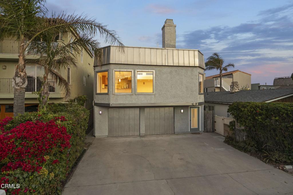 Oxnard, California, 93035, United States, ,3 BathroomsBathrooms,Residential,Active,1894775