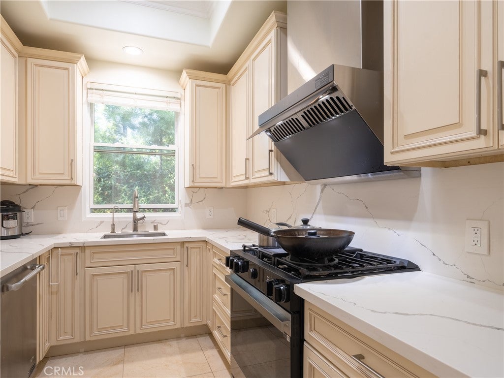 Arcadia, California, 91006, United States, 6 Bedrooms Bedrooms, ,7 BathroomsBathrooms,Residential,Active,1936439