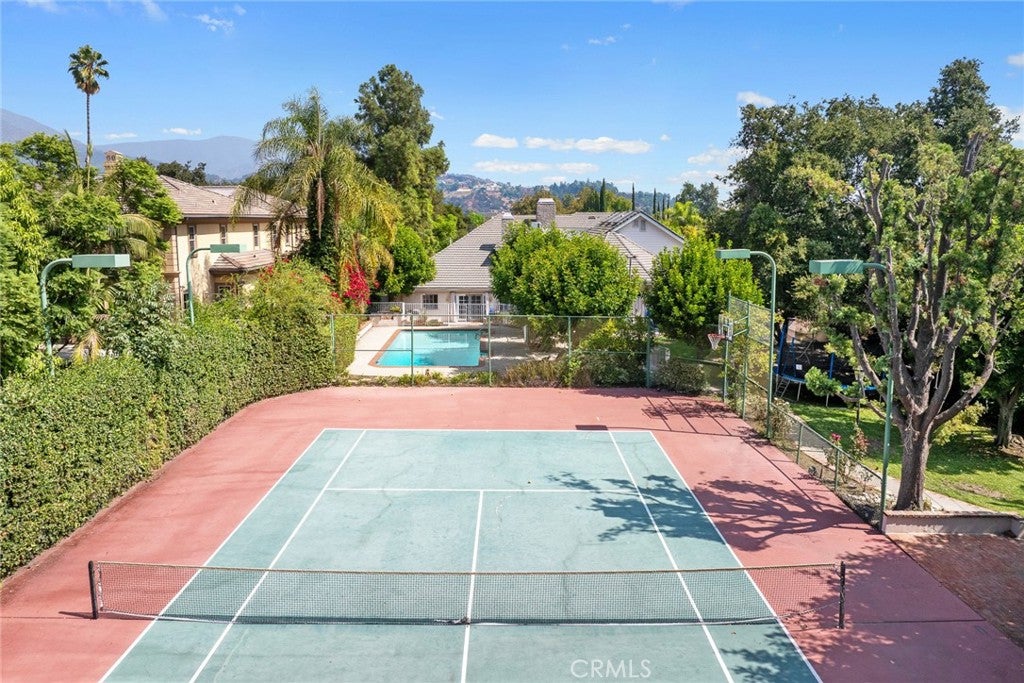 Arcadia, California, 91006, United States, 6 Bedrooms Bedrooms, ,6 BathroomsBathrooms,Residential,Active,1986863