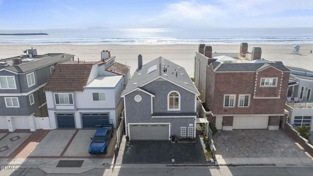 Oxnard, California, 93035, United States, 3 Bedrooms Bedrooms, ,4 BathroomsBathrooms,Residential,Active,1905342