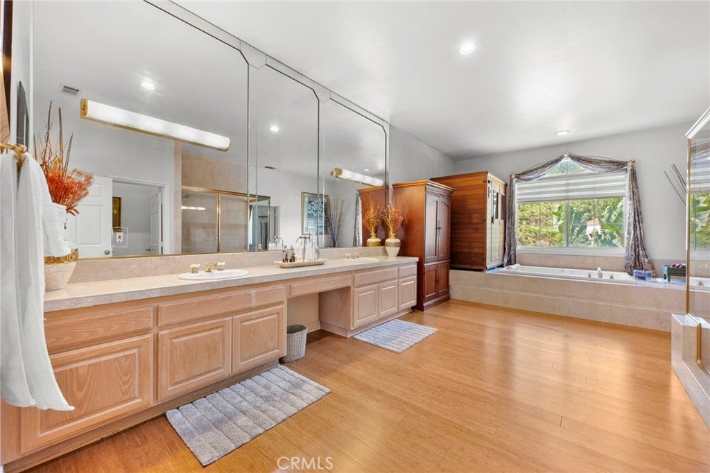 Diamond Bar, California, 91765, United States, ,6 BathroomsBathrooms,Residential,Active,1755232