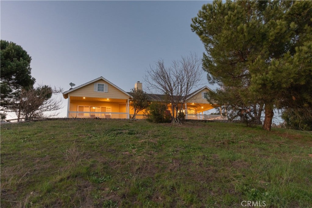 Paso Robles, California, 93446, United States, 5 Bedrooms Bedrooms, ,6 BathroomsBathrooms,Residential,Active,1821961