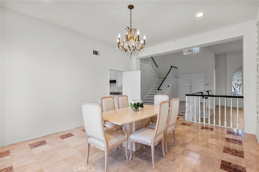 Canoga Park, California, 91304, United States, 5 Bedrooms Bedrooms, ,5 BathroomsBathrooms,Residential,Active,2006939