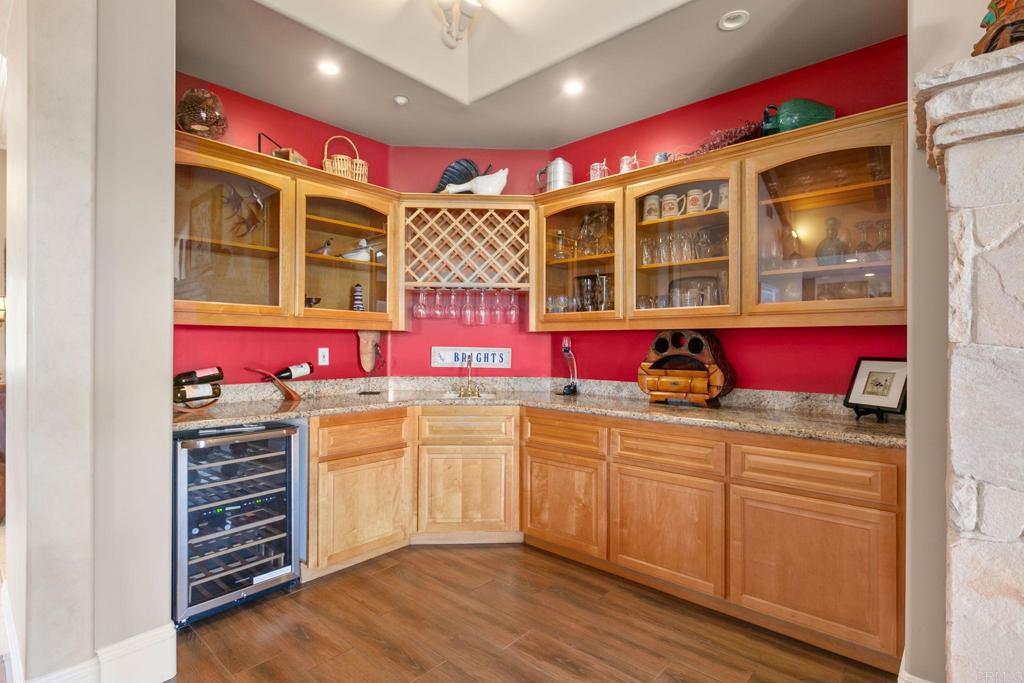 Bonsall, California, 92003, United States, 4 Bedrooms Bedrooms, ,4 BathroomsBathrooms,Residential,Active,1892629