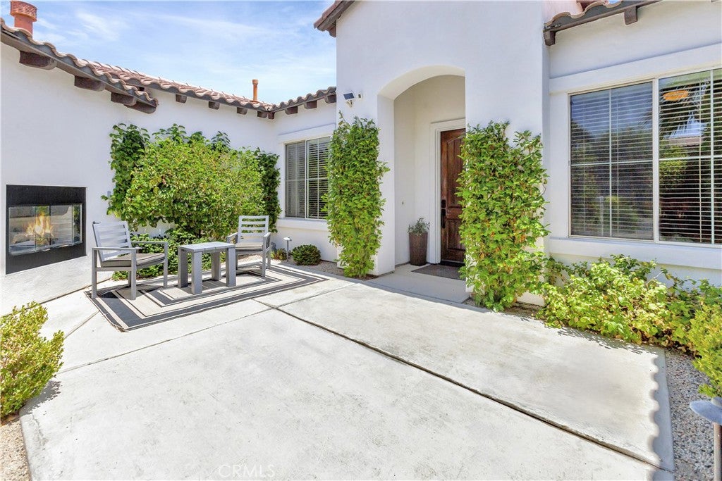 Indio, California, 92201, United States, 6 Bedrooms Bedrooms, ,5 BathroomsBathrooms,Residential,Active,1880350