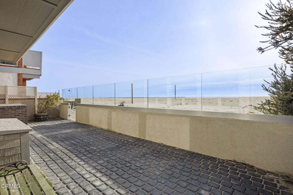 Oxnard, California, 93035, United States, 3 Bedrooms Bedrooms, ,4 BathroomsBathrooms,Residential,Active,1905342