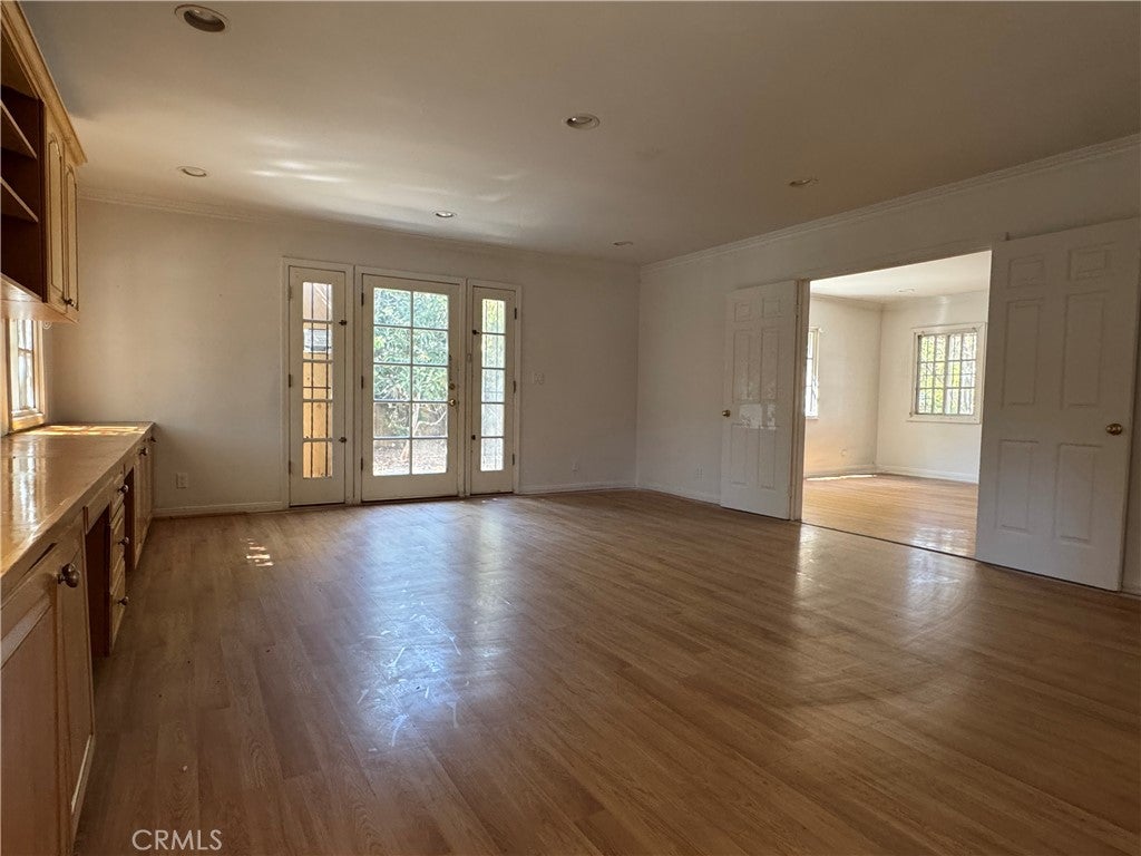 Los Angeles, California, 90036, United States, 5 Bedrooms Bedrooms, ,4 BathroomsBathrooms,Residential,Active,1952991