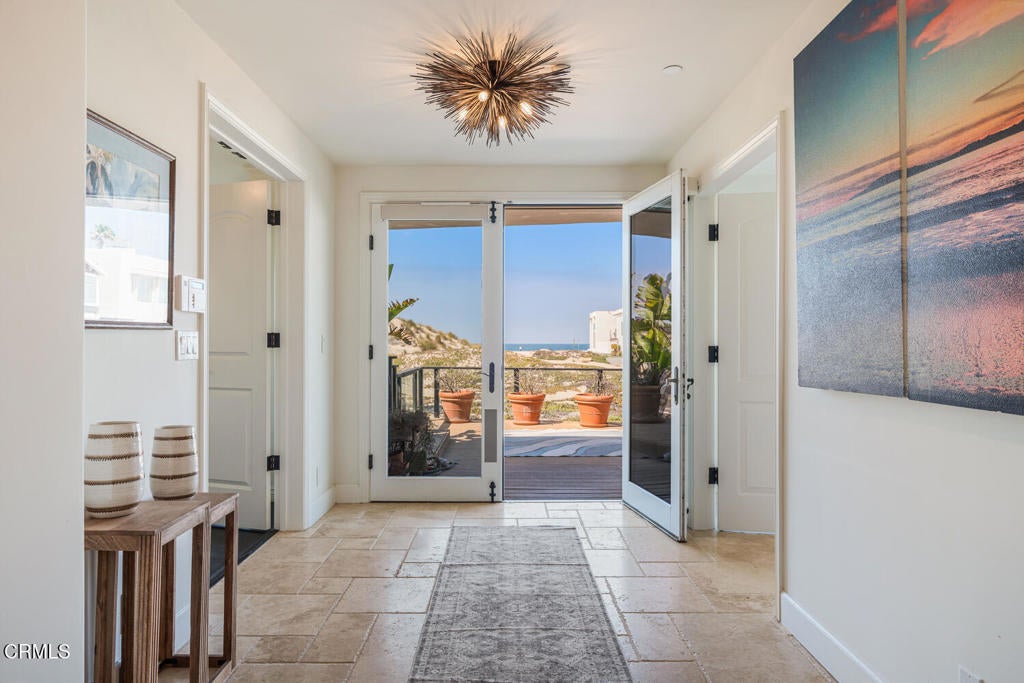 Oxnard, California, 93035, United States, 5 Bedrooms Bedrooms, ,6 BathroomsBathrooms,Residential,Contingent,1973330