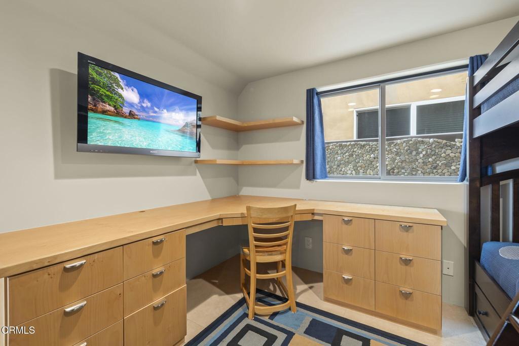 Oxnard, California, 93035, United States, 4 Bedrooms Bedrooms, ,3 BathroomsBathrooms,Residential,Active,1880193