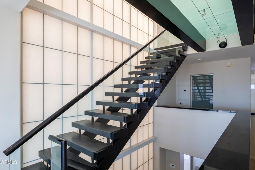 Oxnard, California, 93035, United States, 4 Bedrooms Bedrooms, ,5 BathroomsBathrooms,Residential,Active,1953419