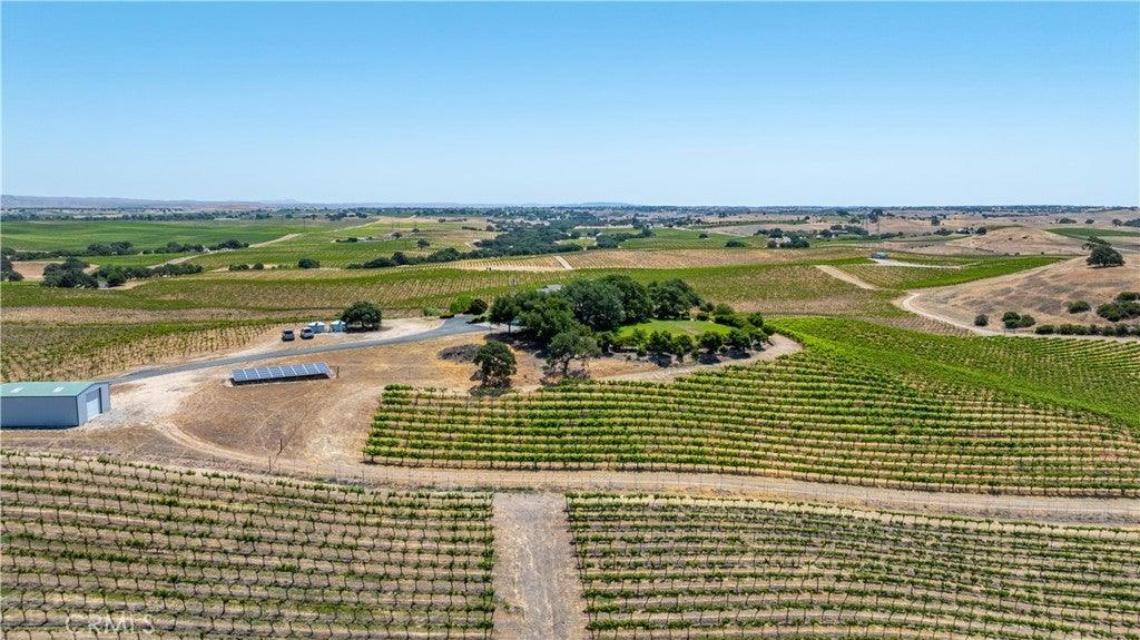 Paso Robles, California, 93446, United States, 7 Bedrooms Bedrooms, ,6 BathroomsBathrooms,Residential,Active,1919055