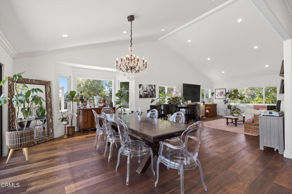 Camarillo, California, 93010, United States, 5 Bedrooms Bedrooms, ,5 BathroomsBathrooms,Residential,Active,1914579