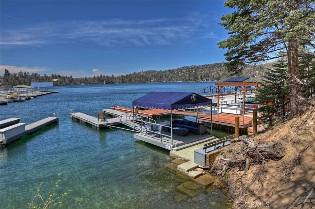 Lake Arrowhead, California, 92352, United States, 4 Bedrooms Bedrooms, ,3 BathroomsBathrooms,Residential,Active,1786792