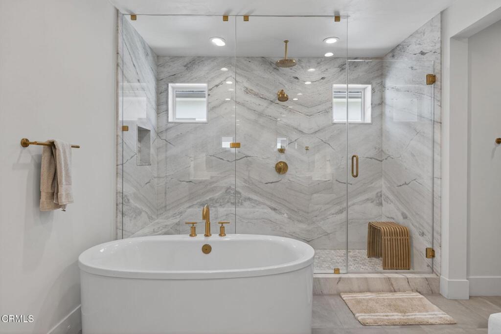 Porter Ranch, California, 91326, United States, 5 Bedrooms Bedrooms, ,6 BathroomsBathrooms,Residential,Active,1965808