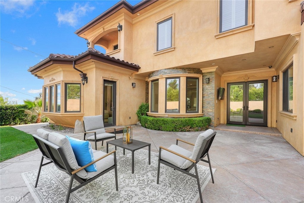 Arcadia, California, 91006, United States, 4 Bedrooms Bedrooms, ,5 BathroomsBathrooms,Residential,Active,1904748