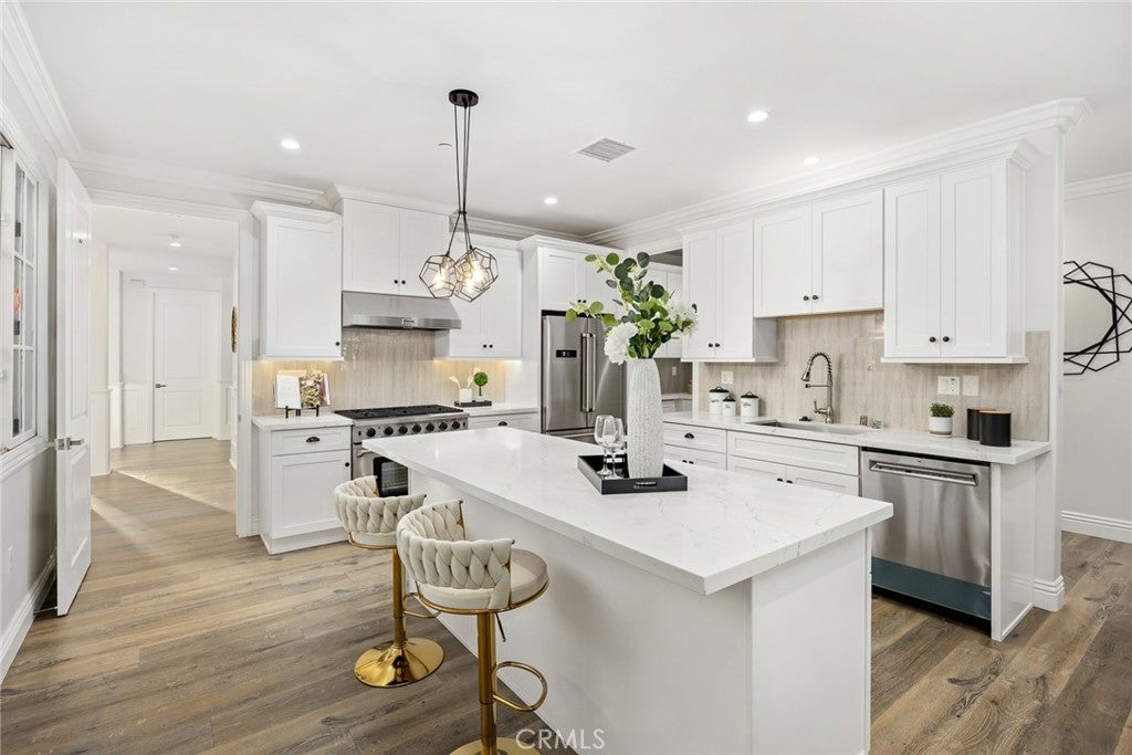 Temple City, California, 91780, United States, 4 Bedrooms Bedrooms, ,5 BathroomsBathrooms,Residential,Active,2016702