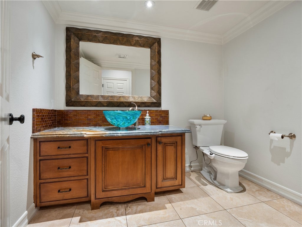 Canyon Country, California, 91387, United States, 5 Bedrooms Bedrooms, ,5 BathroomsBathrooms,Residential,Active,1926896
