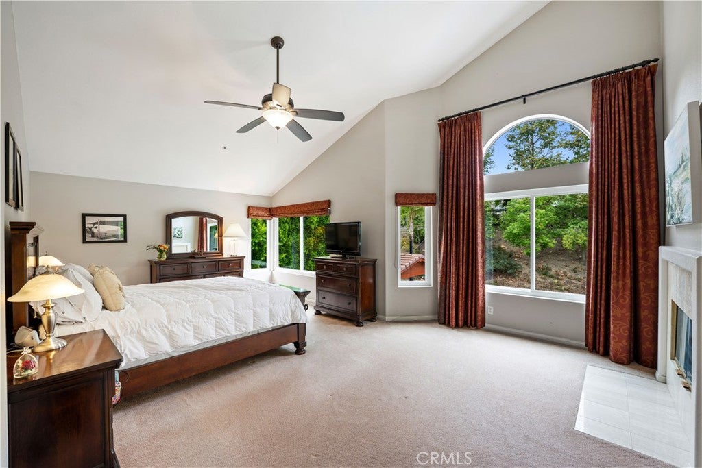 Granada Hills, California, 91344, United States, 5 Bedrooms Bedrooms, ,3 BathroomsBathrooms,Residential,Active,1952998