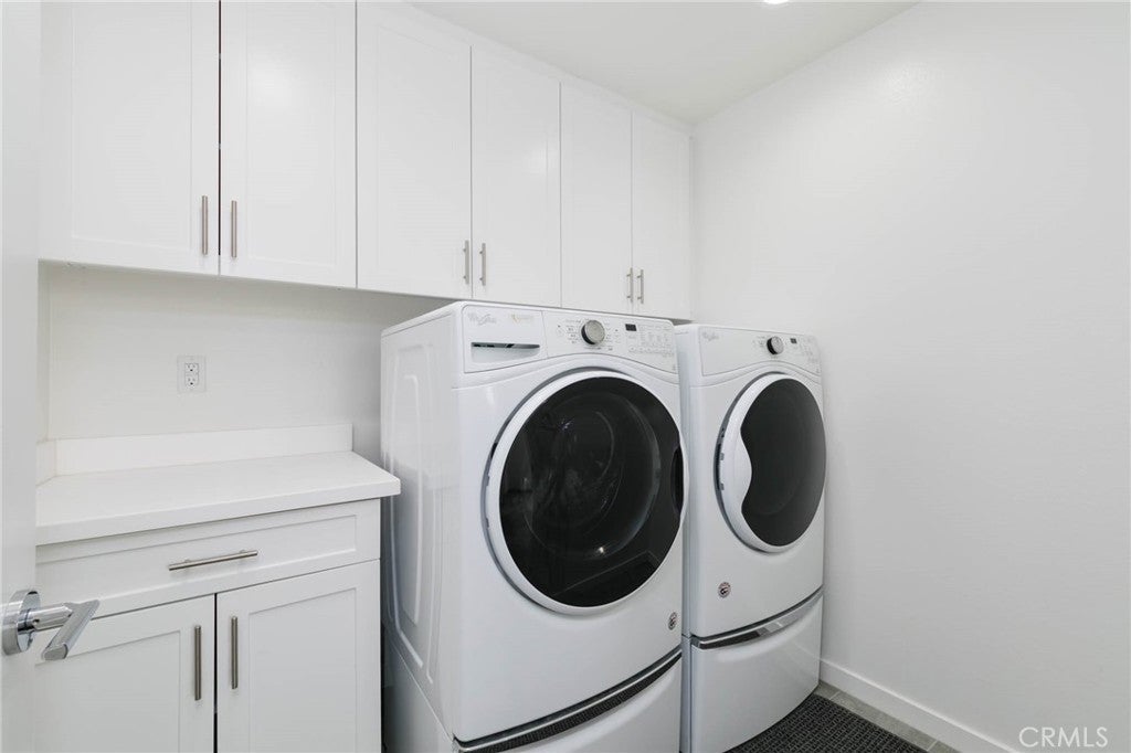 Irvine, California, 92618, United States, 3 Bedrooms Bedrooms, ,3 BathroomsBathrooms,Residential,Active,1942374