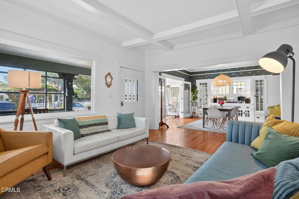 Oxnard, California, 93030, United States, 5 Bedrooms Bedrooms, ,2 BathroomsBathrooms,Residential,Active,1985561